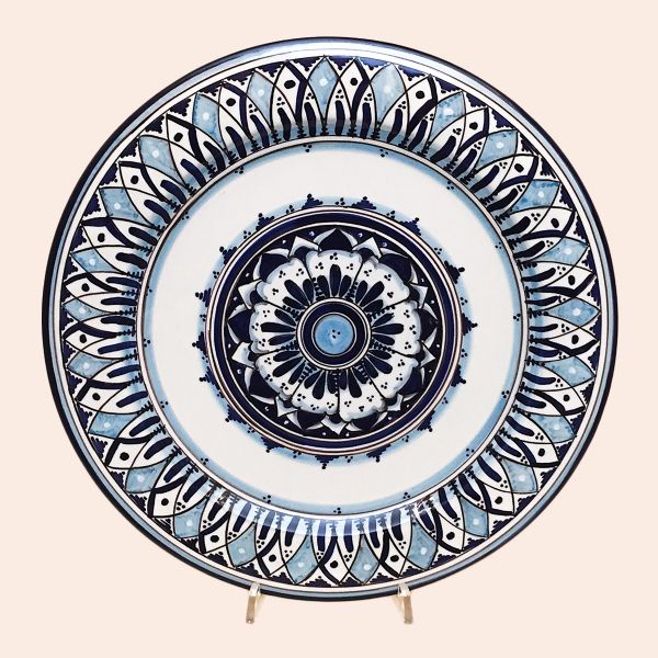  SET OF DINNER PLATES/CHARGERS CM.32D.
